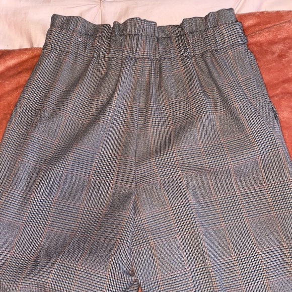 Express Menswear cropped Trousers with cinched waist - Picture 6 of 6